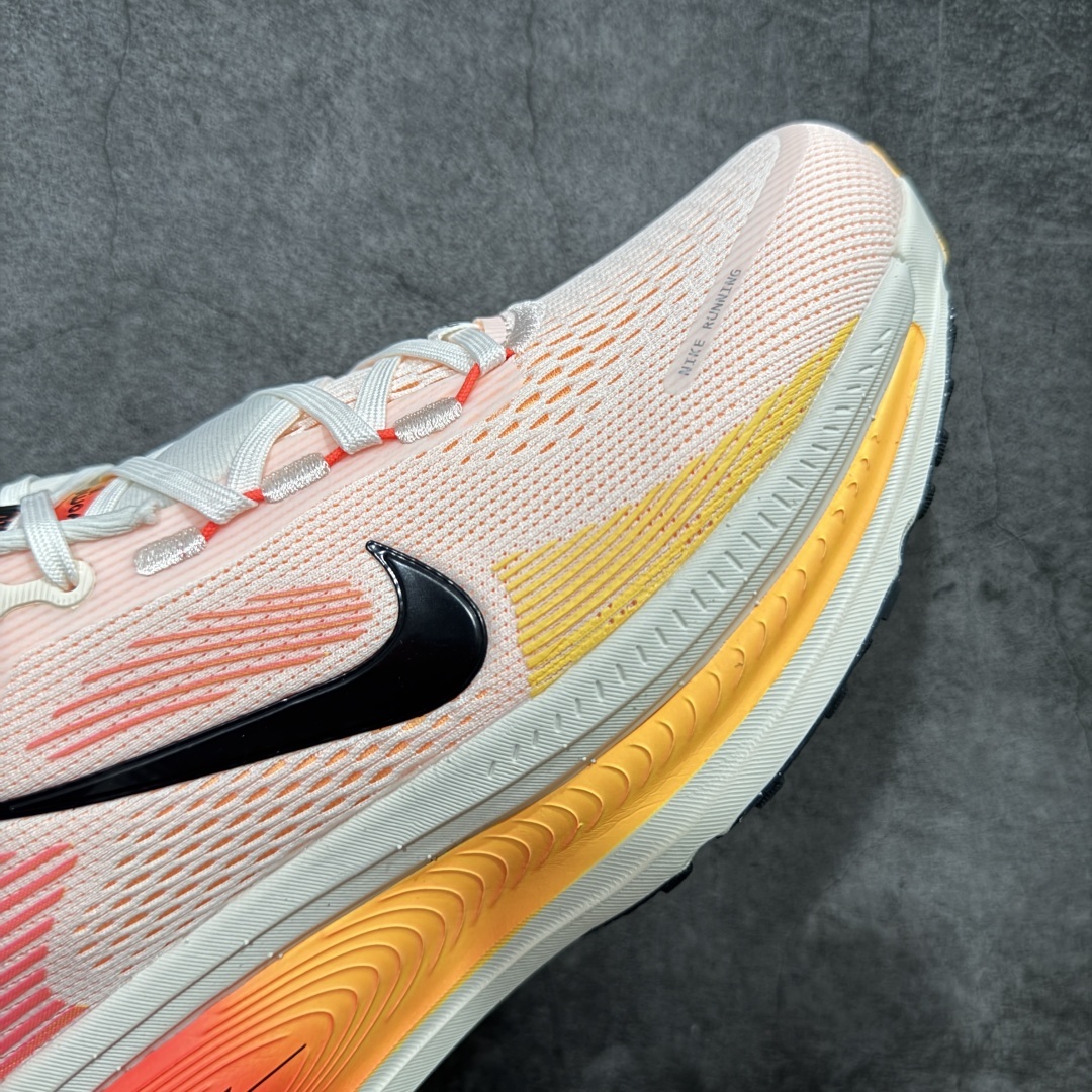【XE纯原版】Nike Air Zoom Vomero 18 全新科技运动跑鞋 HM6804-100
