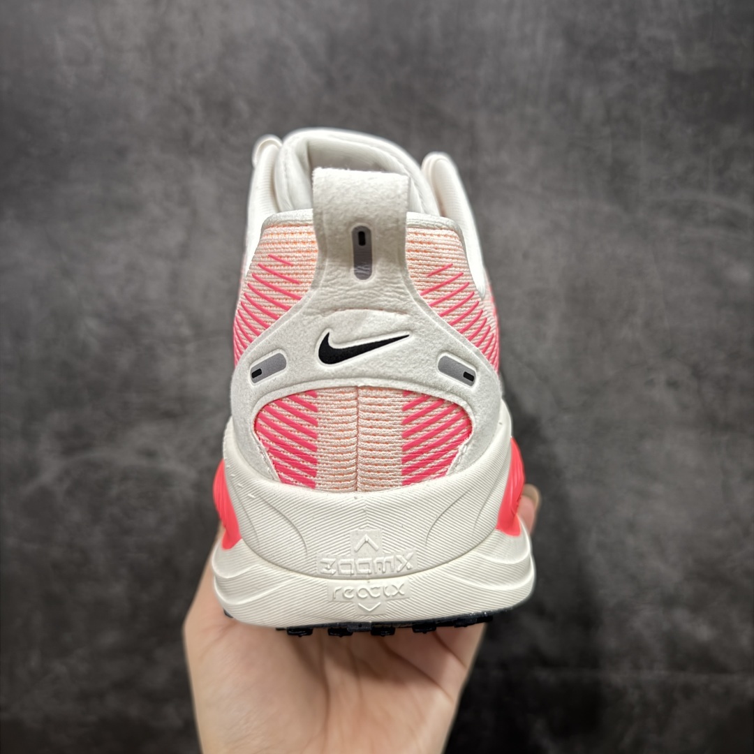 【XE纯原版】Nike Air Zoom Vomero 18 全新科技运动跑鞋 HM6804-100