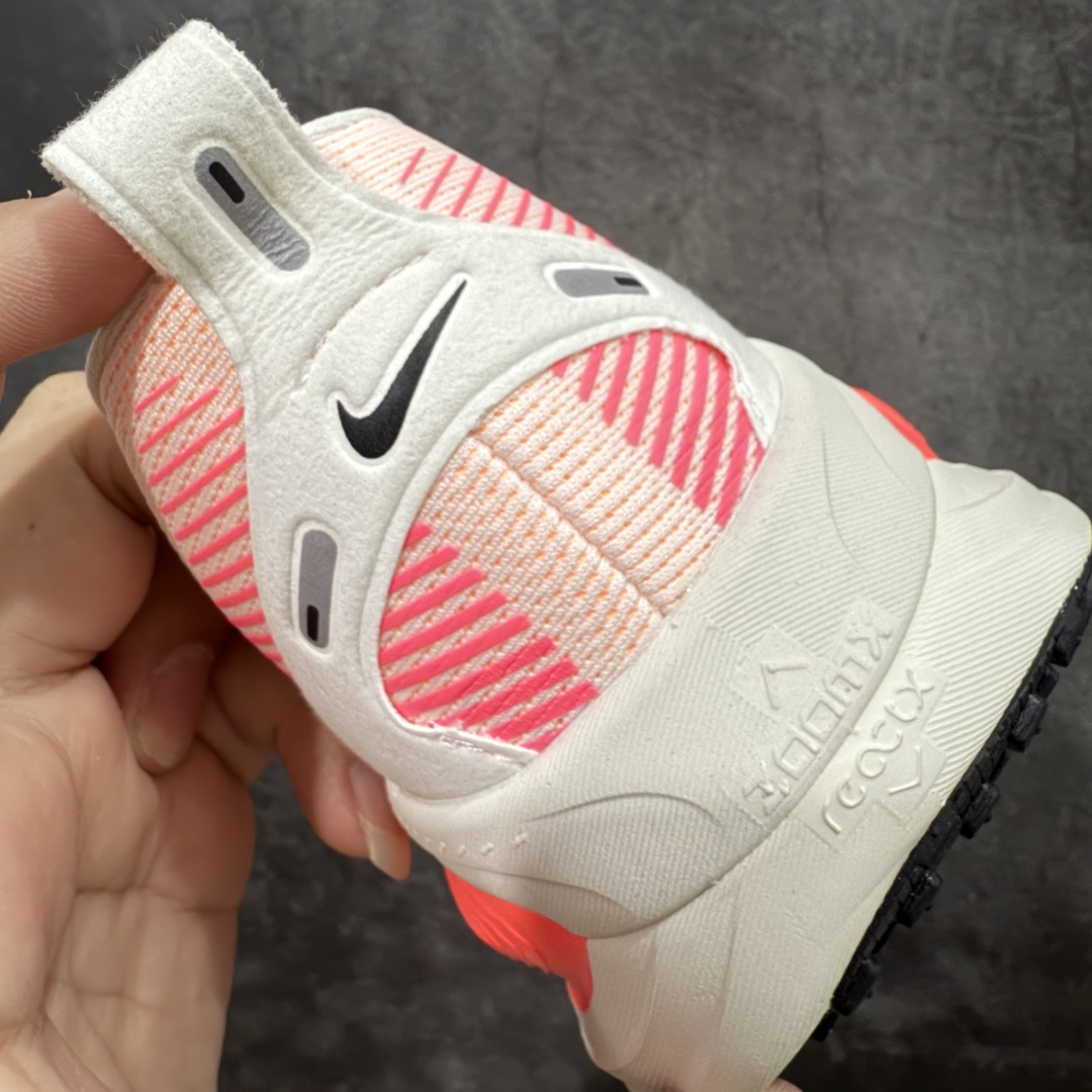 
【XE纯原版】Nike Air Zoom Vomero 18 全新科技运动跑鞋 HM6804-100