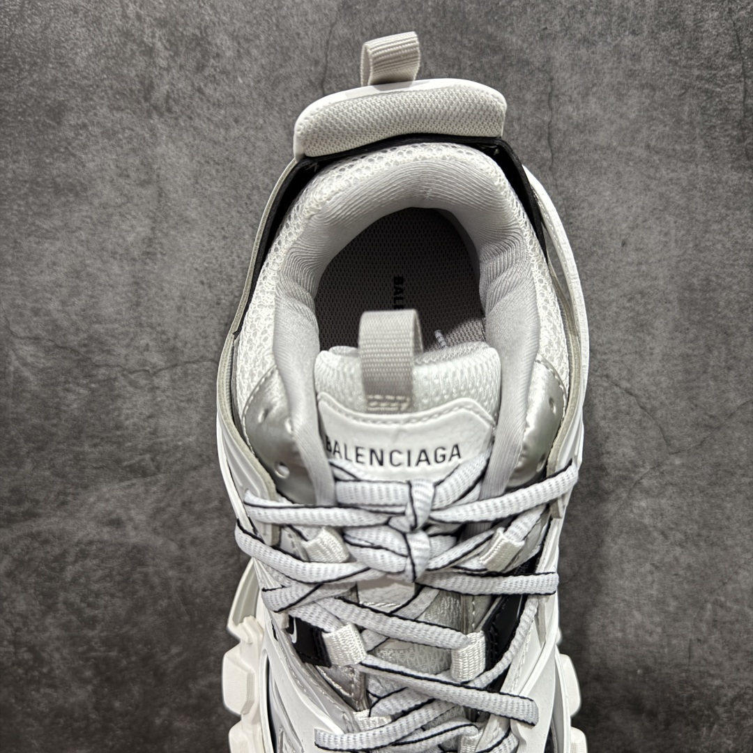  
【纯原】BALENCIAGA Track 3.0 巴黎世家三代复古老爹鞋 白黑

全套原纸板楦头开发