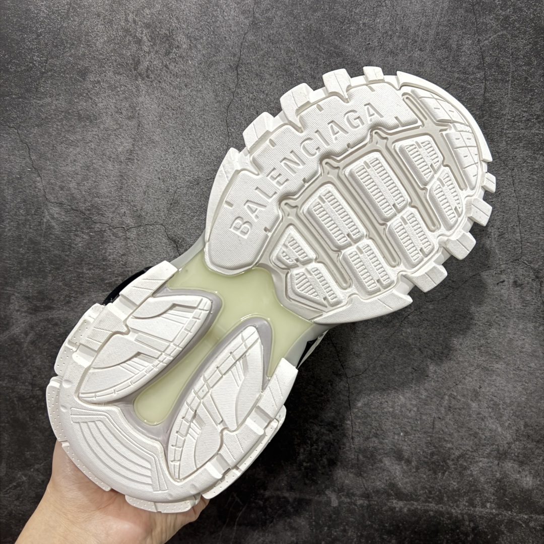  
【纯原】BALENCIAGA Track 3.0 巴黎世家三代复古老爹鞋 白黑

全套原纸板楦头开发