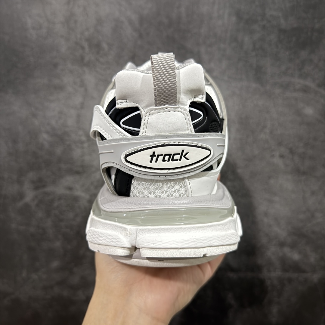  
【纯原】BALENCIAGA Track 3.0 巴黎世家三代复古老爹鞋 白黑

全套原纸板楦头开发