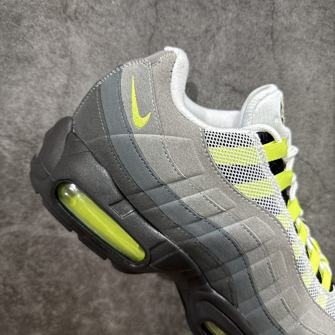 220  PE版本 NK Air Max 95 联名复古舒适气垫运动鞋 灰绿 CT1689-001
