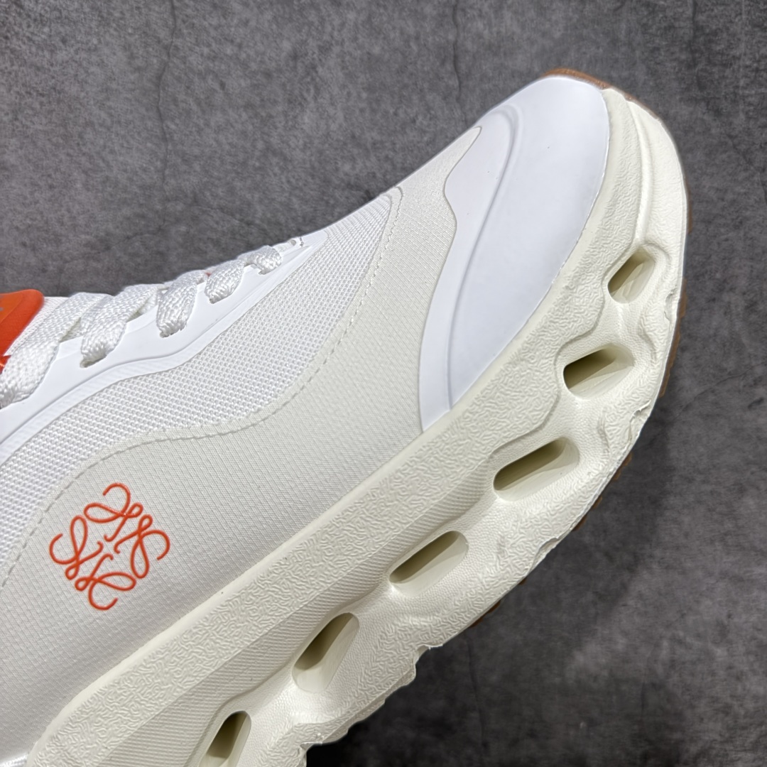 200  PE版本 ON昂跑 x Loewe 罗意威联名二代系列