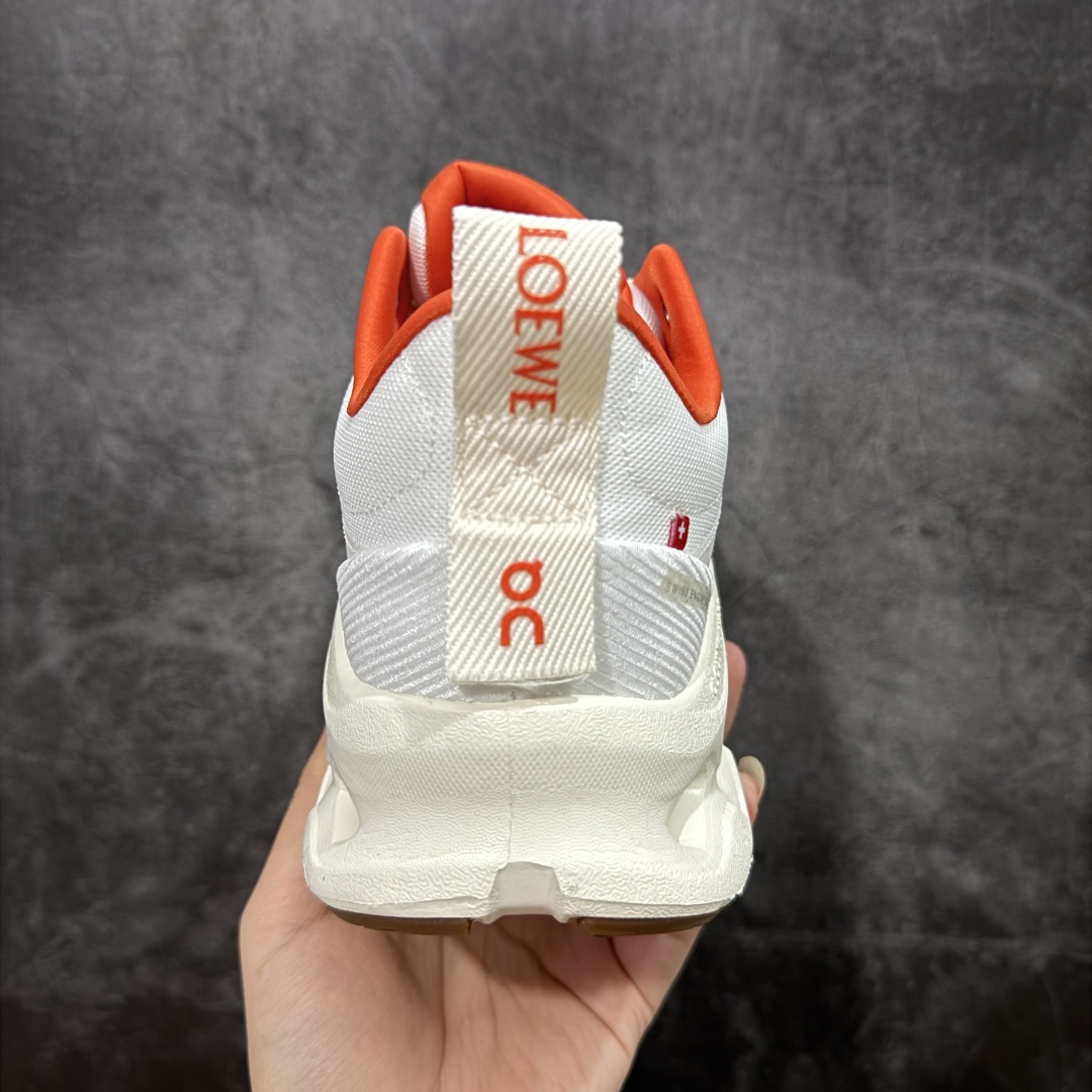 200  PE版本 ON昂跑 x Loewe 罗意威联名二代系列