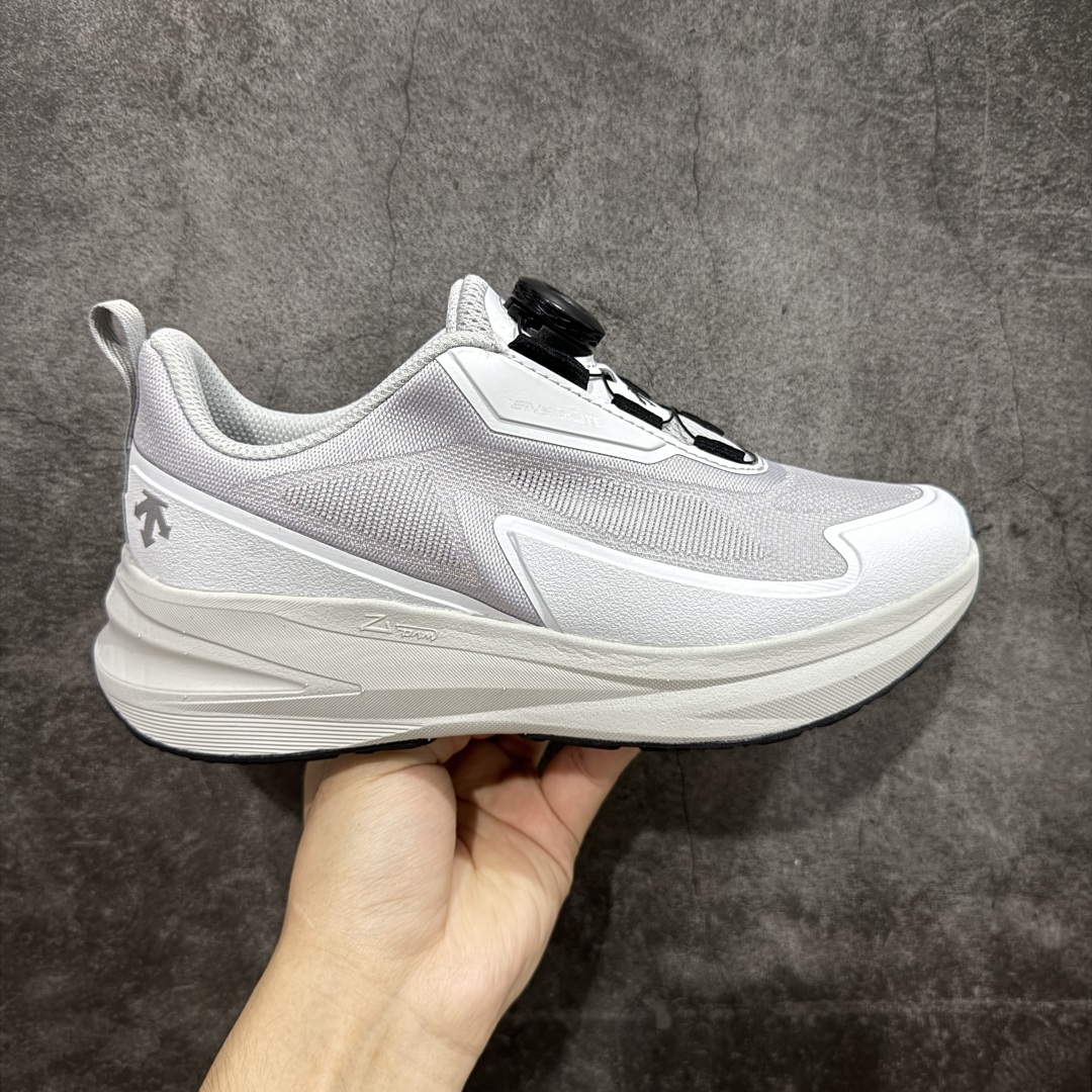  
【纯原】DESCENTE BOA 迪桑特 运动慢跑鞋 

大厂出品 非莞产顶级
透气针织鞋面搭配 B