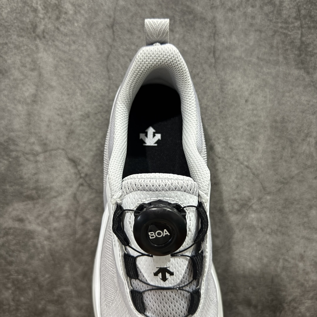  
【纯原】DESCENTE BOA 迪桑特 运动慢跑鞋 

大厂出品 非莞产顶级
透气针织鞋面搭配 B