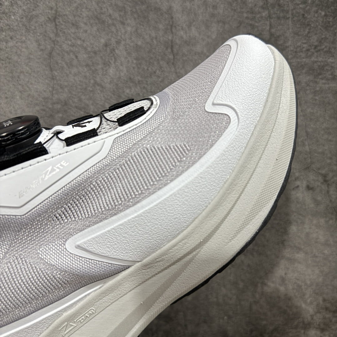  
【纯原】DESCENTE BOA 迪桑特 运动慢跑鞋 

大厂出品 非莞产顶级
透气针织鞋面搭配 B