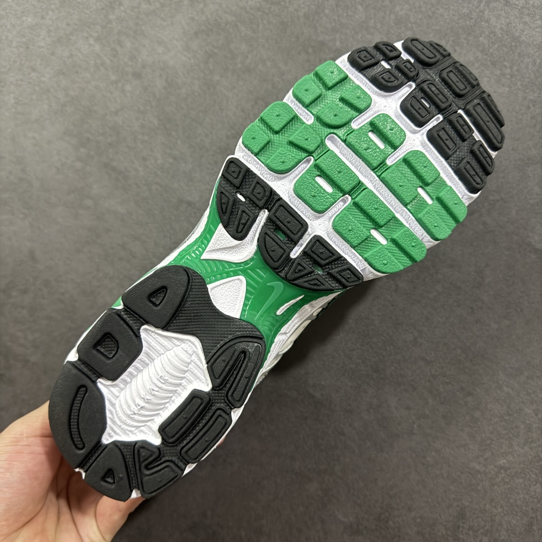 190    Nike Air max MOTO 2K 舒适百搭防滑耐磨 低帮跑步鞋 HQ2056-102