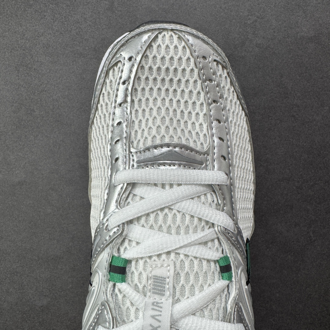190    Nike Air max MOTO 2K 舒适百搭防滑耐磨 低帮跑步鞋 HQ2056-102