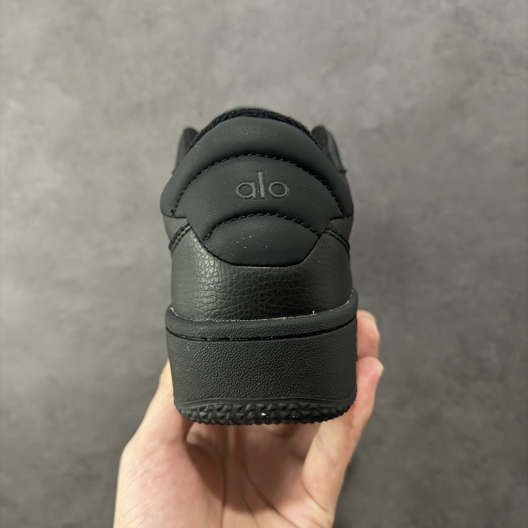 190    Alo Yoga Recovery Mode 人气单品 舒适简约防滑耐磨低帮休闲板鞋