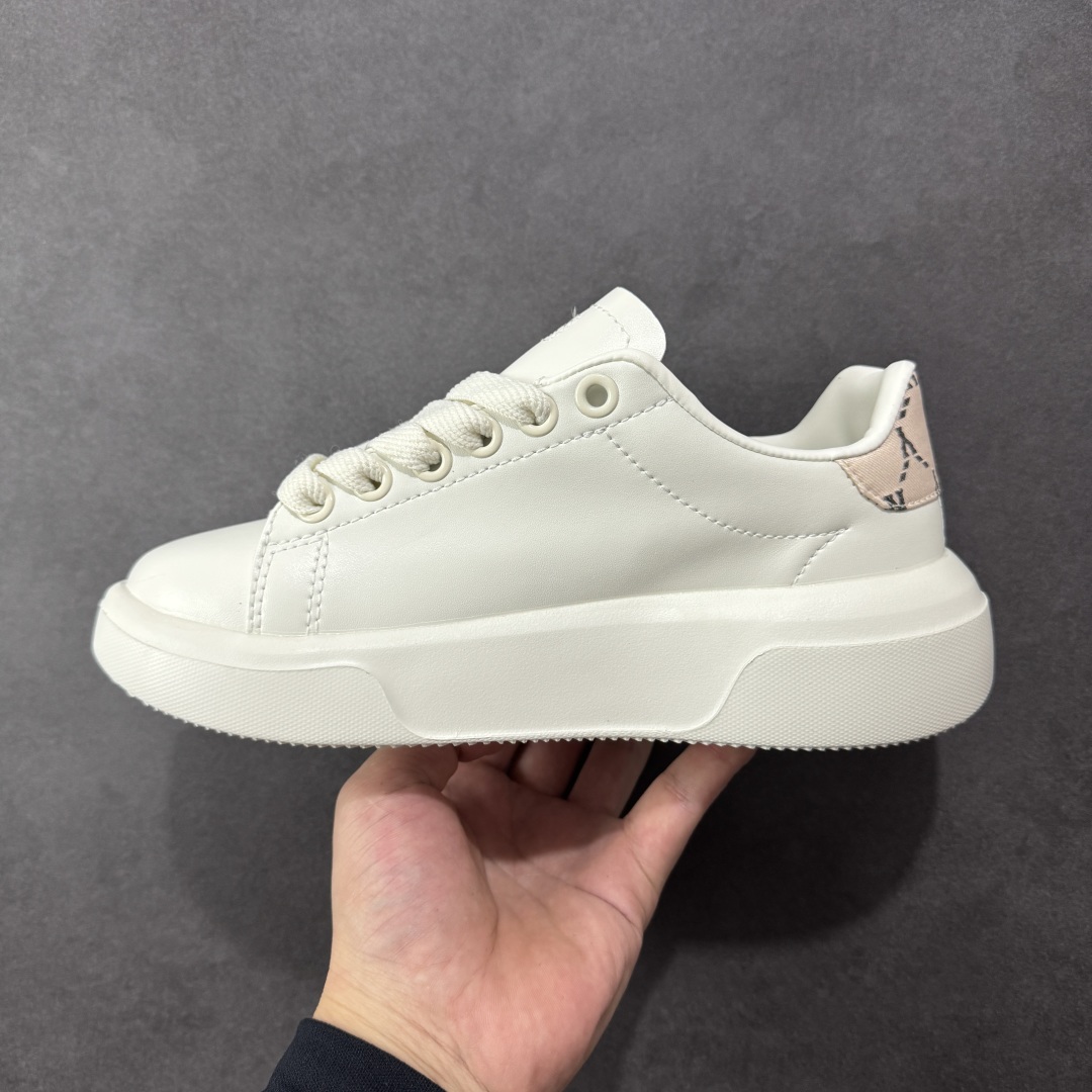 图片[2]-【GQ福利版】MLB 字母印花 低帮小麦昆厚底板鞋 小红书爆款 MLB Chunky Liner人气单品学长鞋系列轻量增高厚底百搭休闲运动板鞋男女轻便胶鞋 高级街头休閒品牌鞋 售前 售后 无忧！白菜价格 各位放心大胆冲！ 尺码：36-45-选品中心