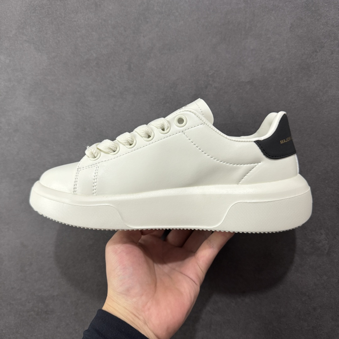 图片[2]-【GQ福利版】MLB 字母印花 低帮小麦昆厚底板鞋 小红书爆款 MLB Chunky Liner人气单品学长鞋系列轻量增高厚底百搭休闲运动板鞋男女轻便胶鞋 高级街头休閒品牌鞋 售前 售后 无忧！白菜价格 各位放心大胆冲！ 尺码：36-45 无半码-选品中心