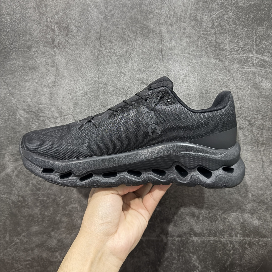 
【纯原】ON昂跑系列 CLOUDTILT 系列 户外街头机能风跑步鞋

大厂出品 原版有1比1打造 