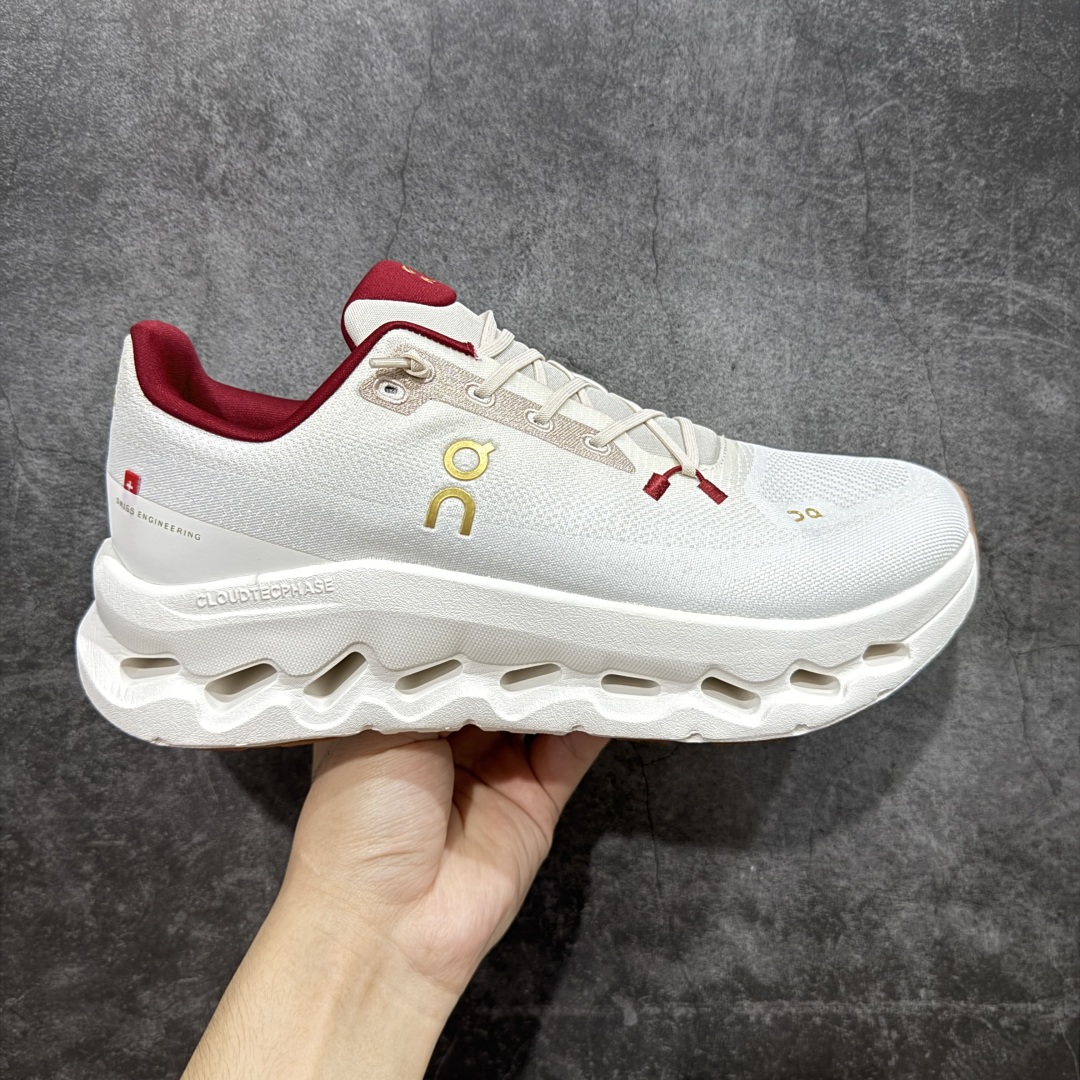  
【纯原】ON昂跑系列 CLOUDTILT 系列 户外街头机能风跑步鞋

大厂出品 原版有1比1打造 