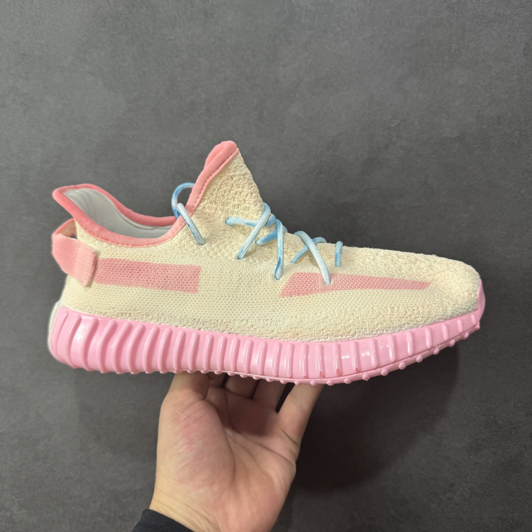 【定制版】adidas originals Yeezy boost 350 V2冰淇淋 不均匀浸染 浪漫夏日粉云朵 独家资源原厂引进大底 客供原厂材料配件 采用原厂Premeknit一体编织鞋面,针织密度和面料弹性都十分出色 流畅正确鞋型 脚裸处正确弧度仅此一家 更多细节自品 货号:CP9366 尺码:36 36.5 37 38 38.5 39 40 40.5 41 42 42.5 43 44 44.5 45 46 47 48 编码:HXSA310320-选品中心