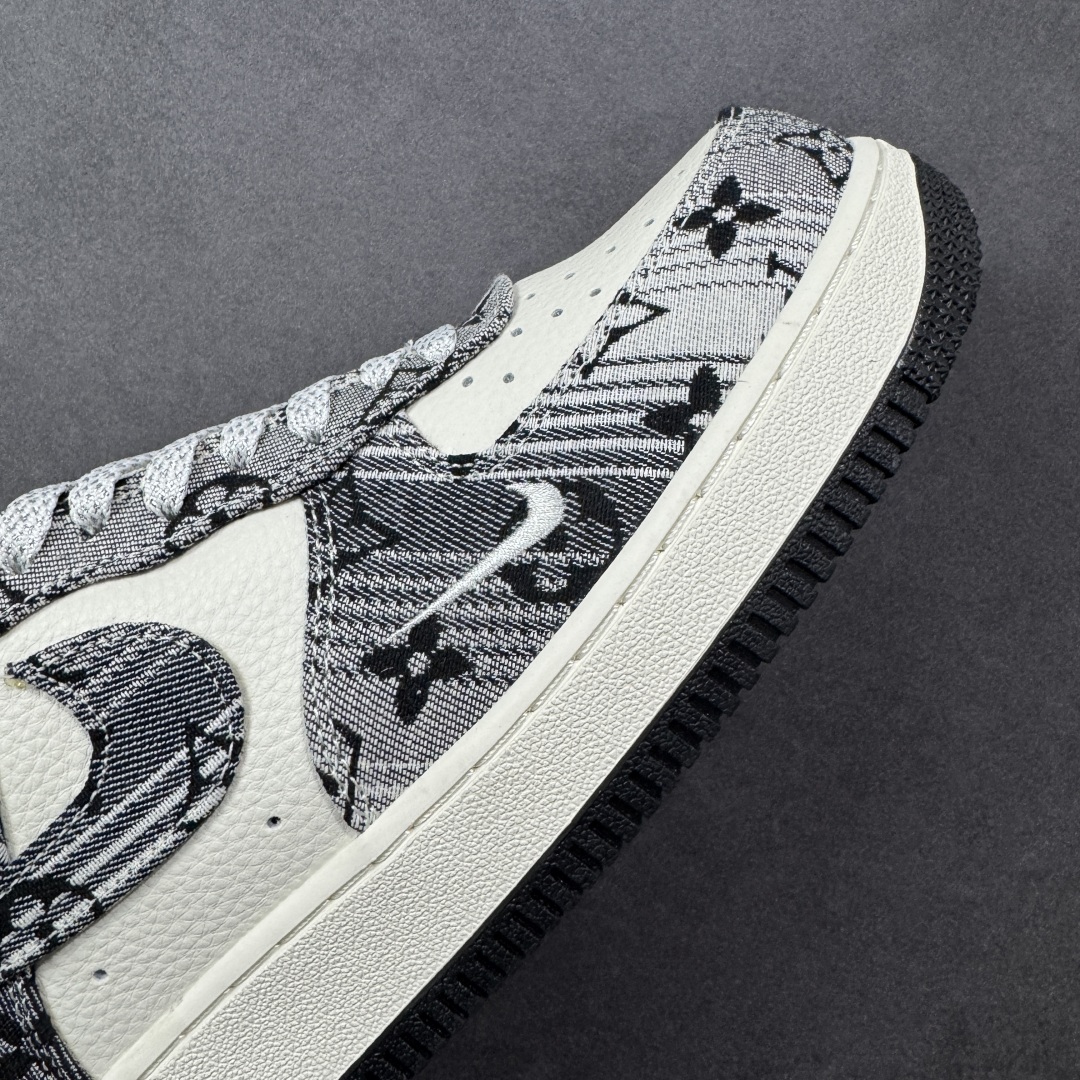 图片[5]-【定制版】NIke Air Force 1 \’07 Low “LV联名——灰花布”空军一号 低帮 运动鞋 休闲鞋 折边针车 工艺难度大 原楦头原纸板 原装鞋盒 定制五金配件 内置全掌气垫 原厂鞋底 货号：DF0188-077 尺码：36 36.5 37.5 38 38.5 39 40 40.5 41 42 42.5 43 44 44.5 45 编码：HXSA310320-选品中心