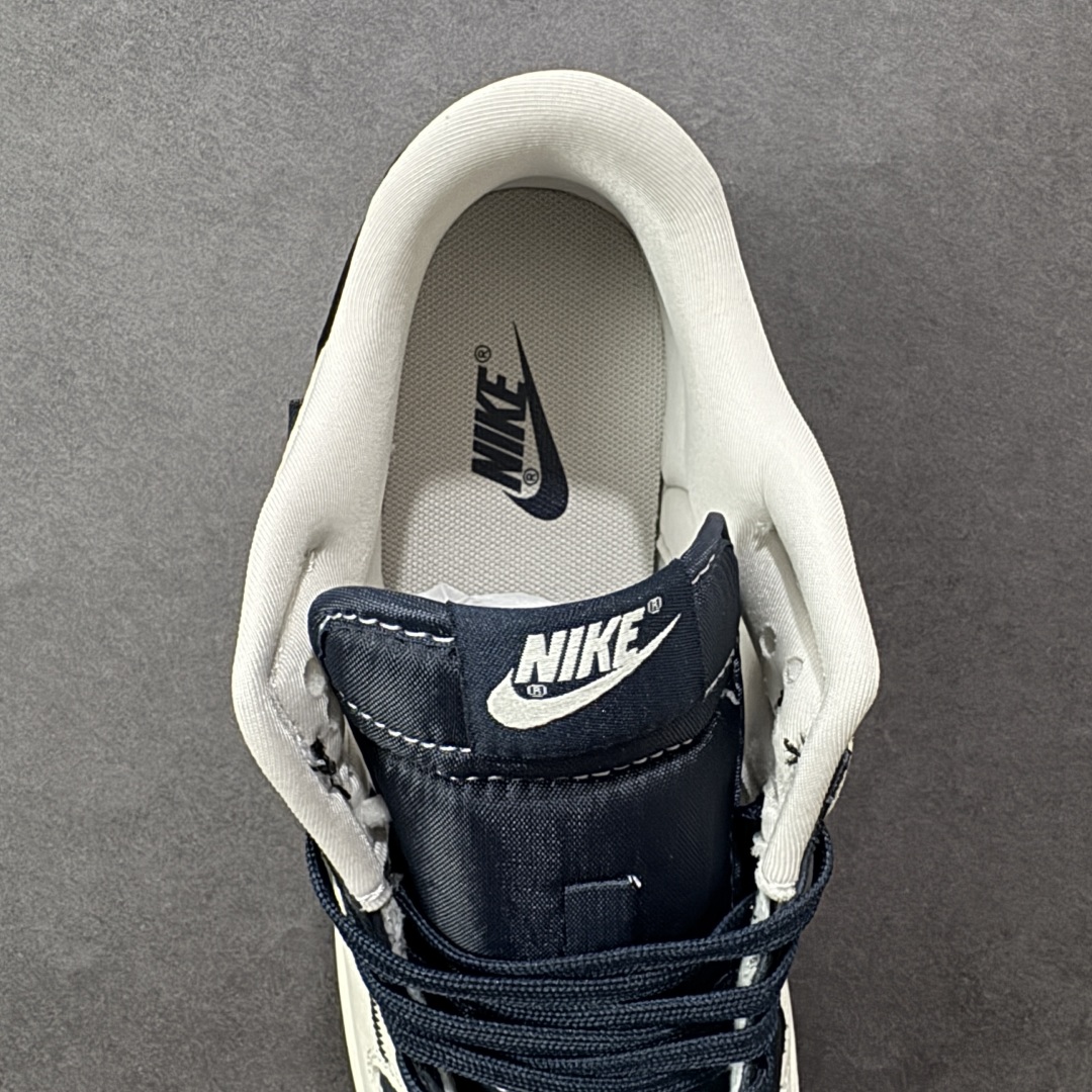 图片[7]-【定制版】Stussy x Nike Dunk SB Low 斯图西 x 耐克 SB 低帮 联名米白蓝 鞋身整体以蓝色皮革打造，搭配米白色皮革框架覆盖层，使鞋款十分百搭，鞋舌绣标上以Nike Swoosh Logo呈现，鞋身两侧的Swoosh Logo采用蓝色皮革点缀，后跟饰片使用蓝色皮革制作，鞋舌是网眼布材料，增强了透气性，后跟Nike字样以白色刺绣妆点，后跟绣有Stussy字样，彰显联名身份；最后以米白色中底搭配蓝色橡胶外底完善整体设计收尾。 货号：SR2025-001 尺码：36 36.5 37.5 38 38.5 39 40 40.5 41 42 42.5 43 44 44.5 45 编码：HXSB330340-选品中心