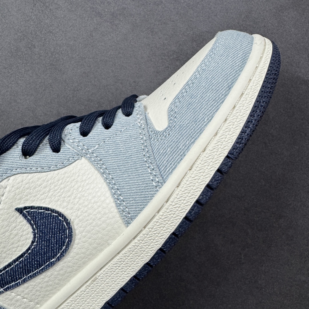 图片[5]-【定制版】Air Jordan 1 Low AJ1 乔1 迪奥联名 复古牛仔 高端定制 低帮复古篮球鞋 #定制鞋盒 大厂纯原品质出货 超高清洁度 皮料切割干净无任何毛边 细节完美 货号：QG2025-002 尺码：36 36.5 37 38 38.5 39 40 40.5 41 42 42.5 43 44 44.5 45-选品中心