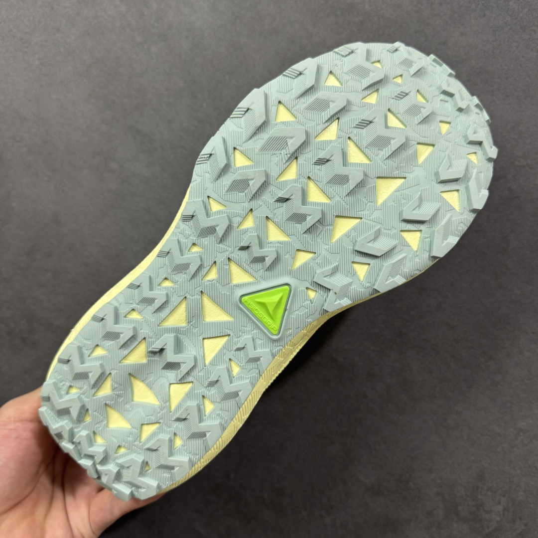  
【纯原】Asics Gel-Trabuco Max 4 复古亚瑟士透气休闲鞋缓震男子耐磨跑步鞋 

