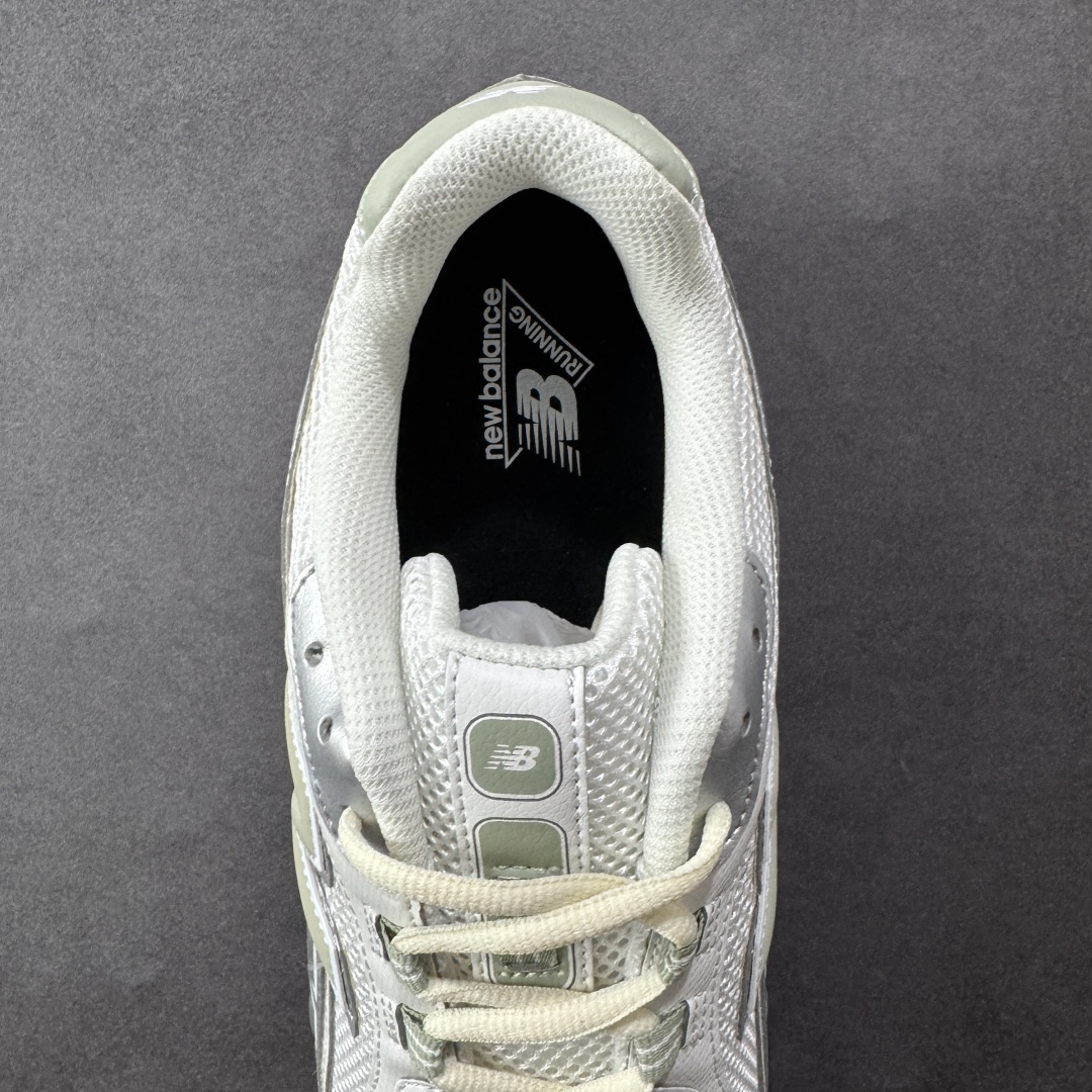  
【纯原】New Balance 新百伦204 复古休闲运动百搭老爹跑步鞋
#采用猪巴革组合网织鞋面材