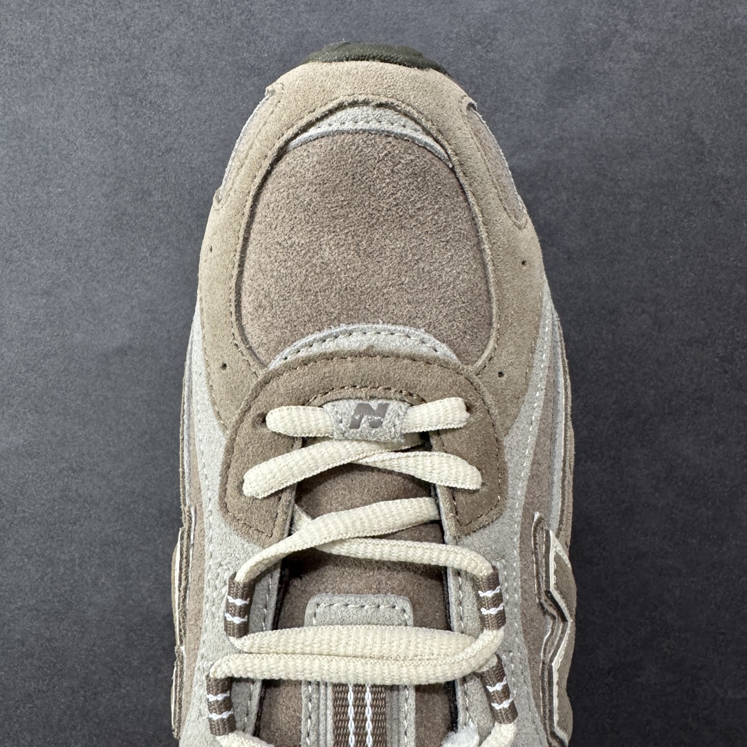  
【纯原】New Balance 新百伦204 复古休闲运动百搭老爹跑步鞋
#采用猪巴革组合网织鞋面材