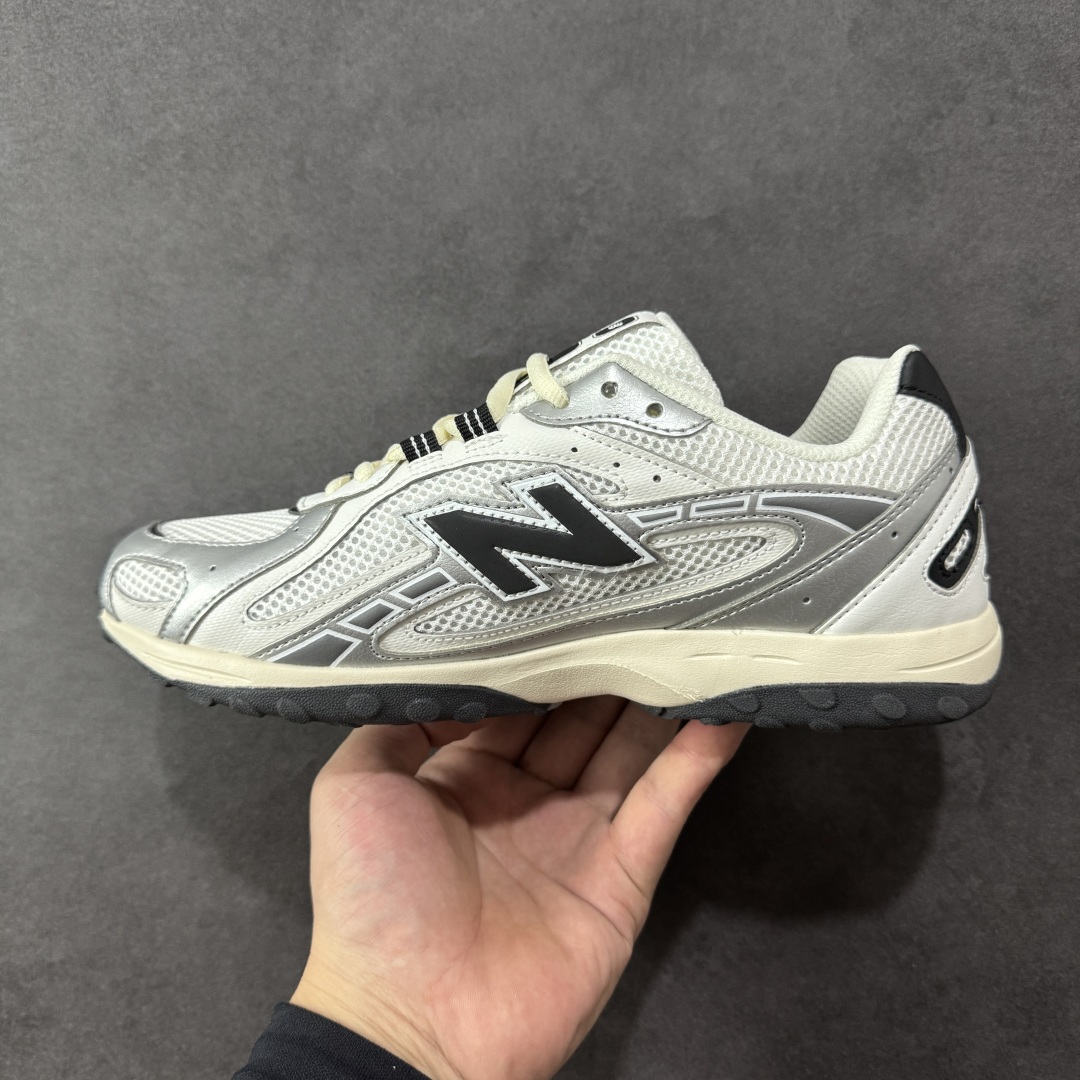  
【纯原】New Balance 新百伦204 复古休闲运动百搭老爹跑步鞋
#采用猪巴革组合网织鞋面材