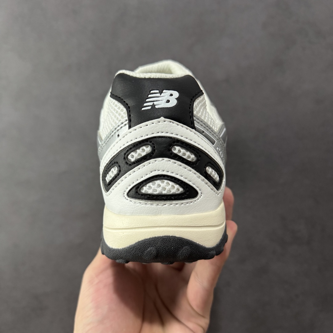  
【纯原】New Balance 新百伦204 复古休闲运动百搭老爹跑步鞋
#采用猪巴革组合网织鞋面材