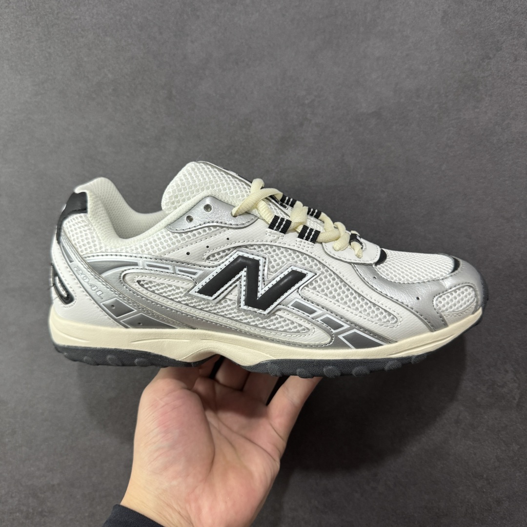  
【纯原】New Balance 新百伦204 复古休闲运动百搭老爹跑步鞋
#采用猪巴革组合网织鞋面材