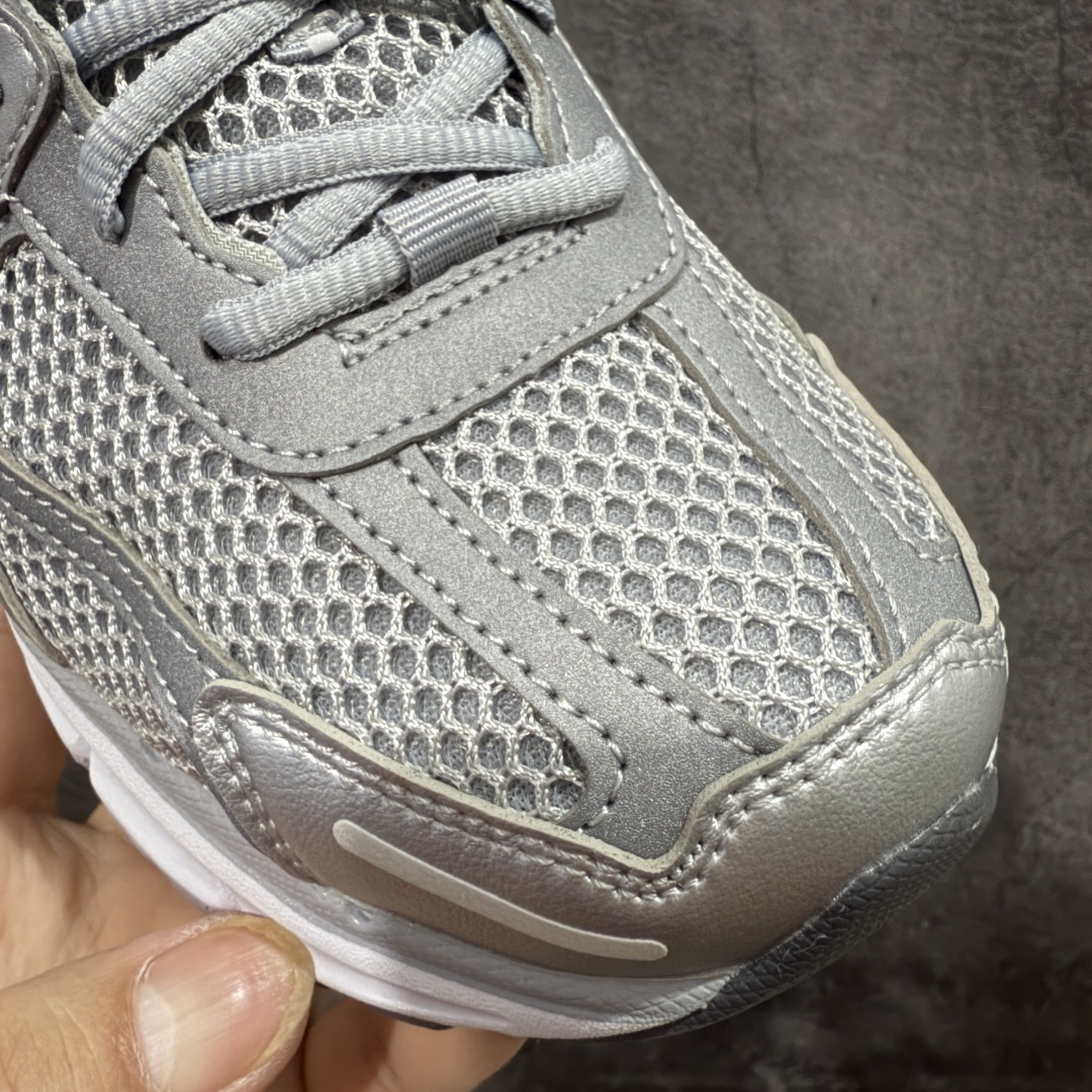  
【纯原】NK Zoom Vomero 5 
佛莫罗5代系列经典复古运动慢跑鞋 碳灰 FJ4151-0