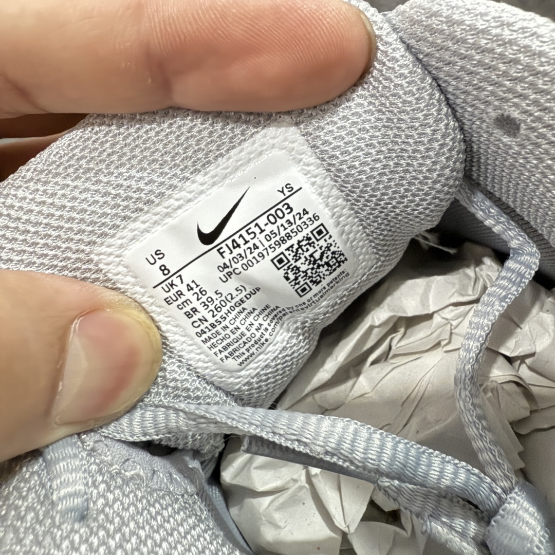  
【纯原】NK Zoom Vomero 5 
佛莫罗5代系列经典复古运动慢跑鞋 碳灰 FJ4151-0