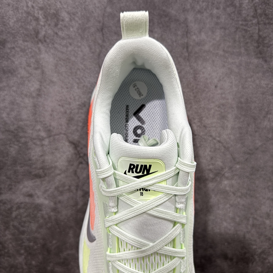  
【纯原】Nike Air Zoom Vomero 18 全新科技运动跑鞋 HM6803-300

