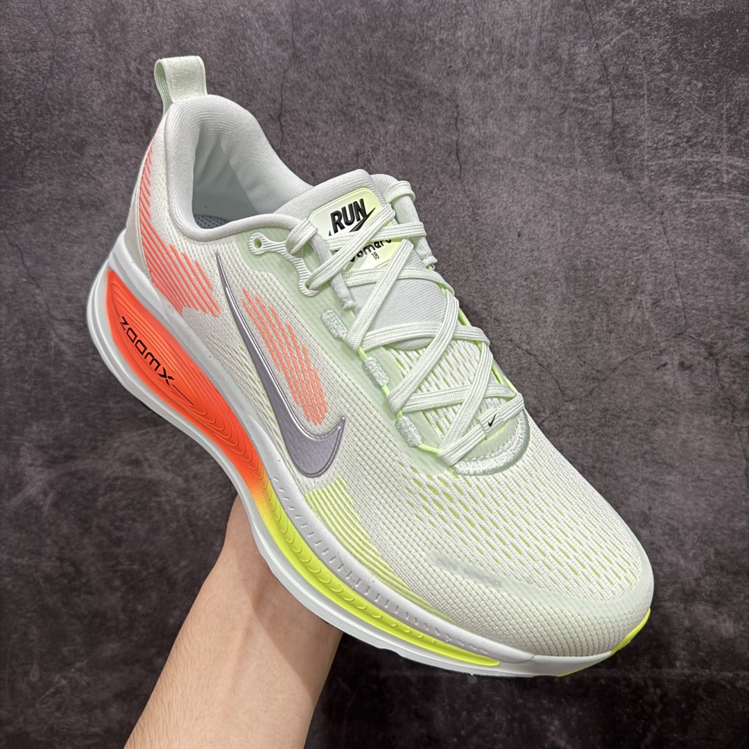  
【纯原】Nike Air Zoom Vomero 18 全新科技运动跑鞋 HM6803-300

