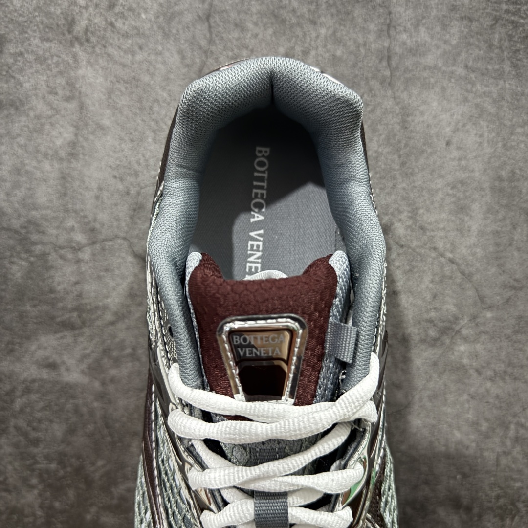 图片[8]-【纯原S版】BOTTEGA VENETA Orbit Runner BV葆蝶家时尚休闲王一博同款老爹鞋运动鞋 原版开发 一比一打造 相似度百分之99以上 市场一梯队级别品质 区别市场任何标文顶级品质版本 采用轻质科技网布面料 搭配几何图案设计橡胶外底 王炸系列 高版本 认准套包工艺 实际增高很多哦 还是一样显腿细非常nice 耐玩耐造 对标对版 套包鞋工艺 认准高版本 大底选用拼色TPU大底 配置原版包装 尺码：36 37 38 39 40 41 42 43 44 45 46 47-选品中心