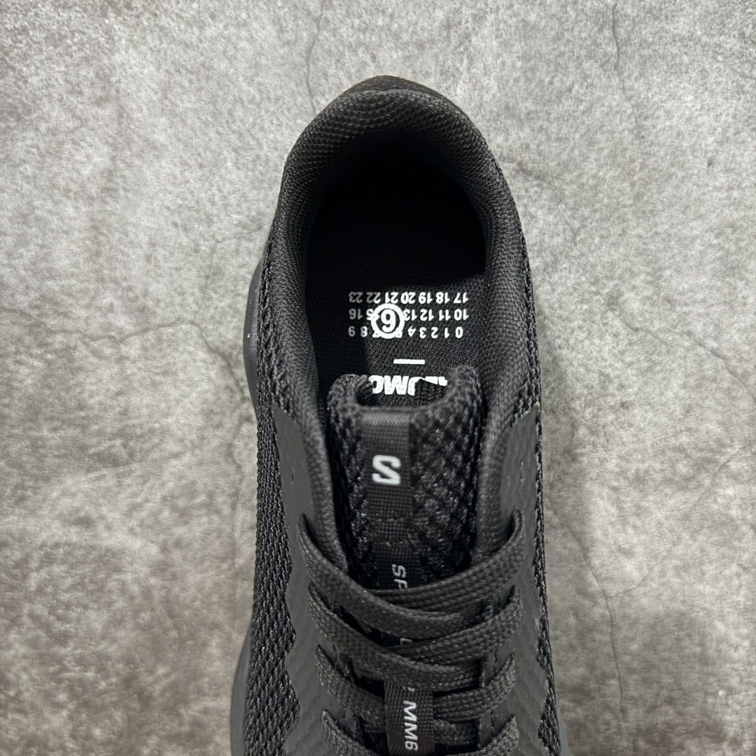 图片[8]-【广东纯原版本】MM6马吉拉 x Salomon 萨洛蒙Spectur 2系列 情侣款 网面 厚底 休闲 运动鞋 户外 跑鞋 Margiela 与 SALOMON 合作的2025春夏系列鞋款，以公路跑鞋 Spectur 2为基础，鞋面采用大孔网眼材质搭配同色系压胶与裁片，鞋侧有双方品牌标识，材质涵盖聚酯纤维、聚氨酯、橡胶等；它搭载全长碳纤维板 Energy Blade 与 Energy Foam缓震系统，后掌加厚加宽，兼具推进力、缓震回弹与稳定性 配送专柜精美包装🛍📦 ▪️面料： 原版进口透气网面 ▪️内里：原版进口透气网里 ▪️鞋底：原版开模超轻发泡大底 ▪️底厚：4.5CM ▪️尺码： 35-45-选品中心