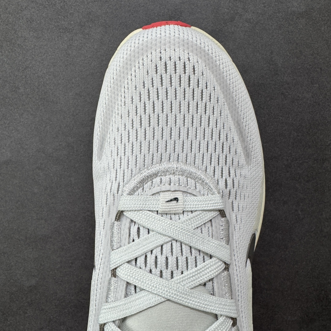  
【纯原】Nike Vomero 18代 登月跑鞋低帮 时尚舒适防滑耐磨低邦休闲跑步鞋 

整体采用工