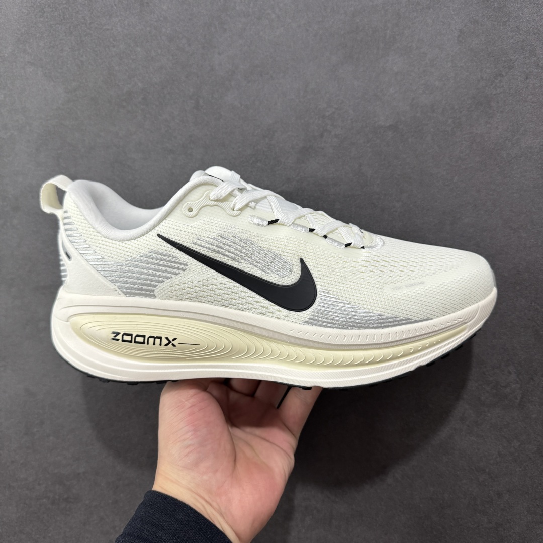  
【纯原】Nike Vomero 18代 登月跑鞋低帮 时尚舒适防滑耐磨低邦休闲跑步鞋 

整体采用工