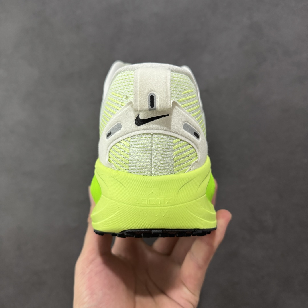  
【纯原】Nike Vomero 18代 登月跑鞋低帮 时尚舒适防滑耐磨低邦休闲跑步鞋 

整体采用工