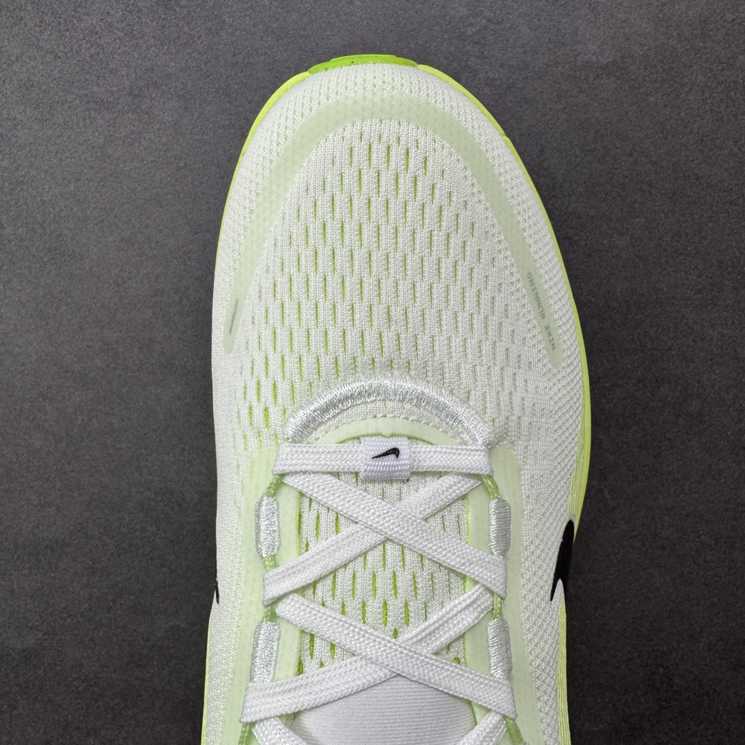  
【纯原】Nike Vomero 18代 登月跑鞋低帮 时尚舒适防滑耐磨低邦休闲跑步鞋 

整体采用工