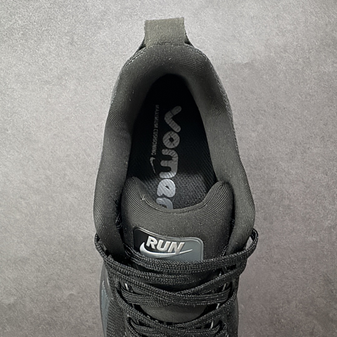  
【纯原】Nike Vomero 18代 登月跑鞋低帮 时尚舒适防滑耐磨低邦休闲跑步鞋 

整体采用工