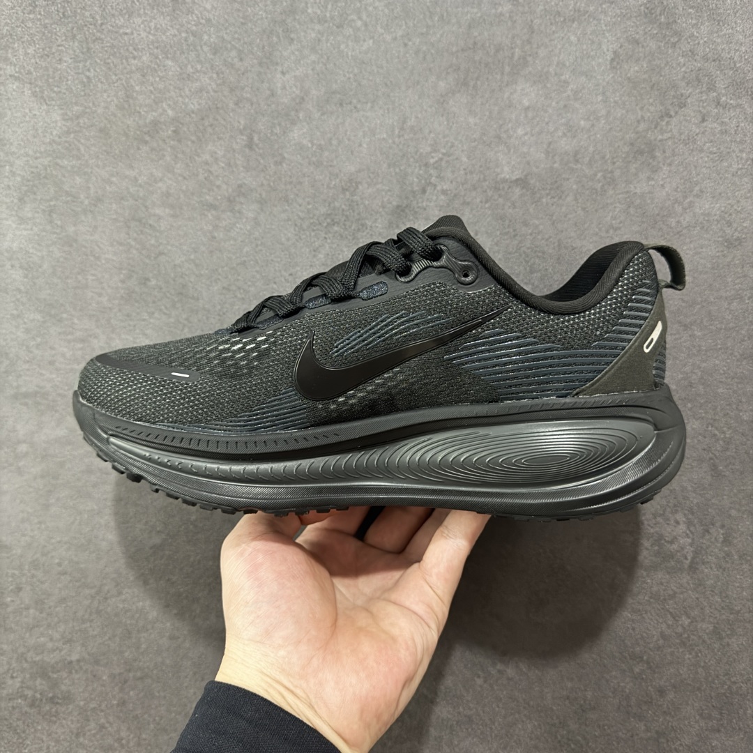  
【纯原】Nike Vomero 18代 登月跑鞋低帮 时尚舒适防滑耐磨低邦休闲跑步鞋 

整体采用工