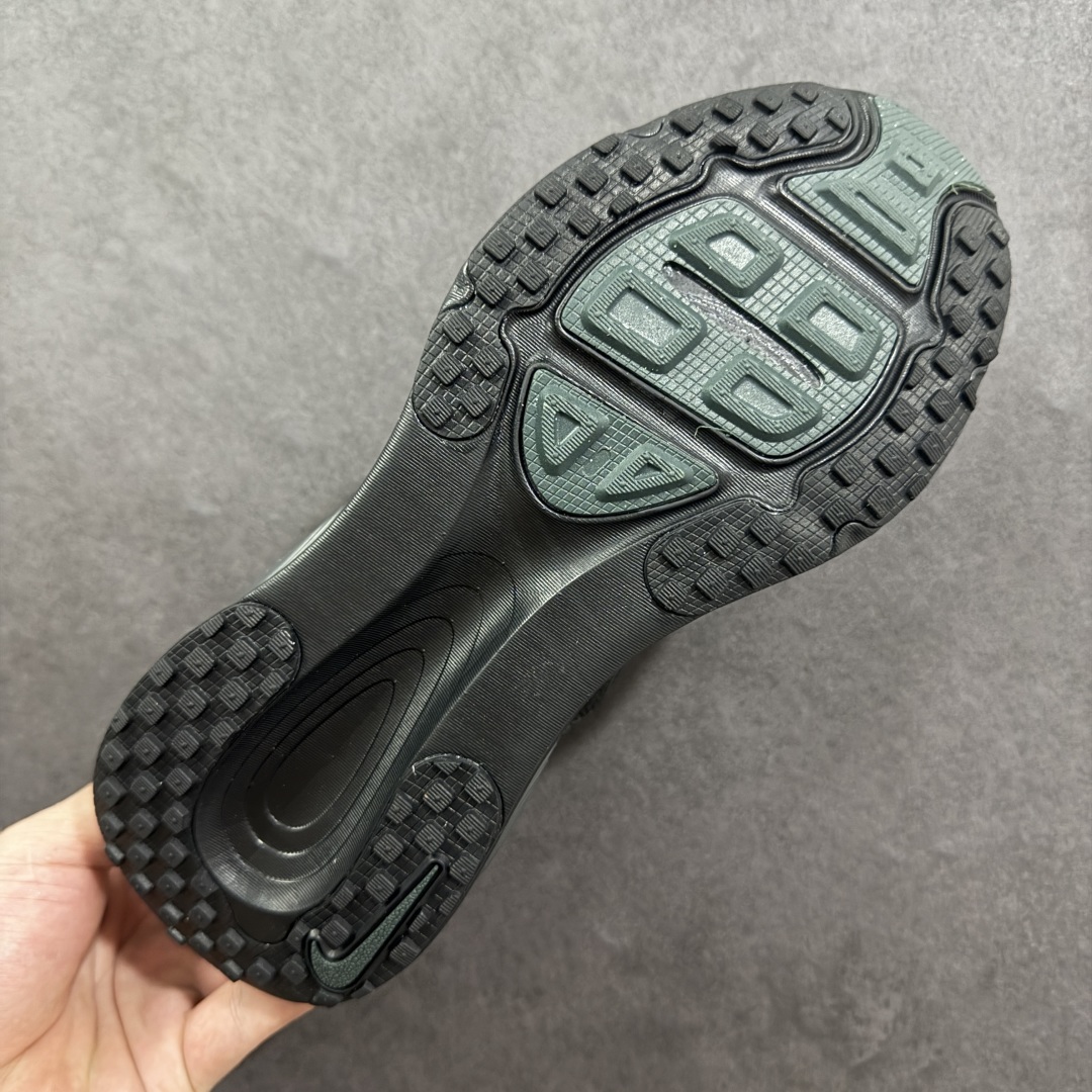  
【纯原】Nike Vomero 18代 登月跑鞋低帮 时尚舒适防滑耐磨低邦休闲跑步鞋 

整体采用工