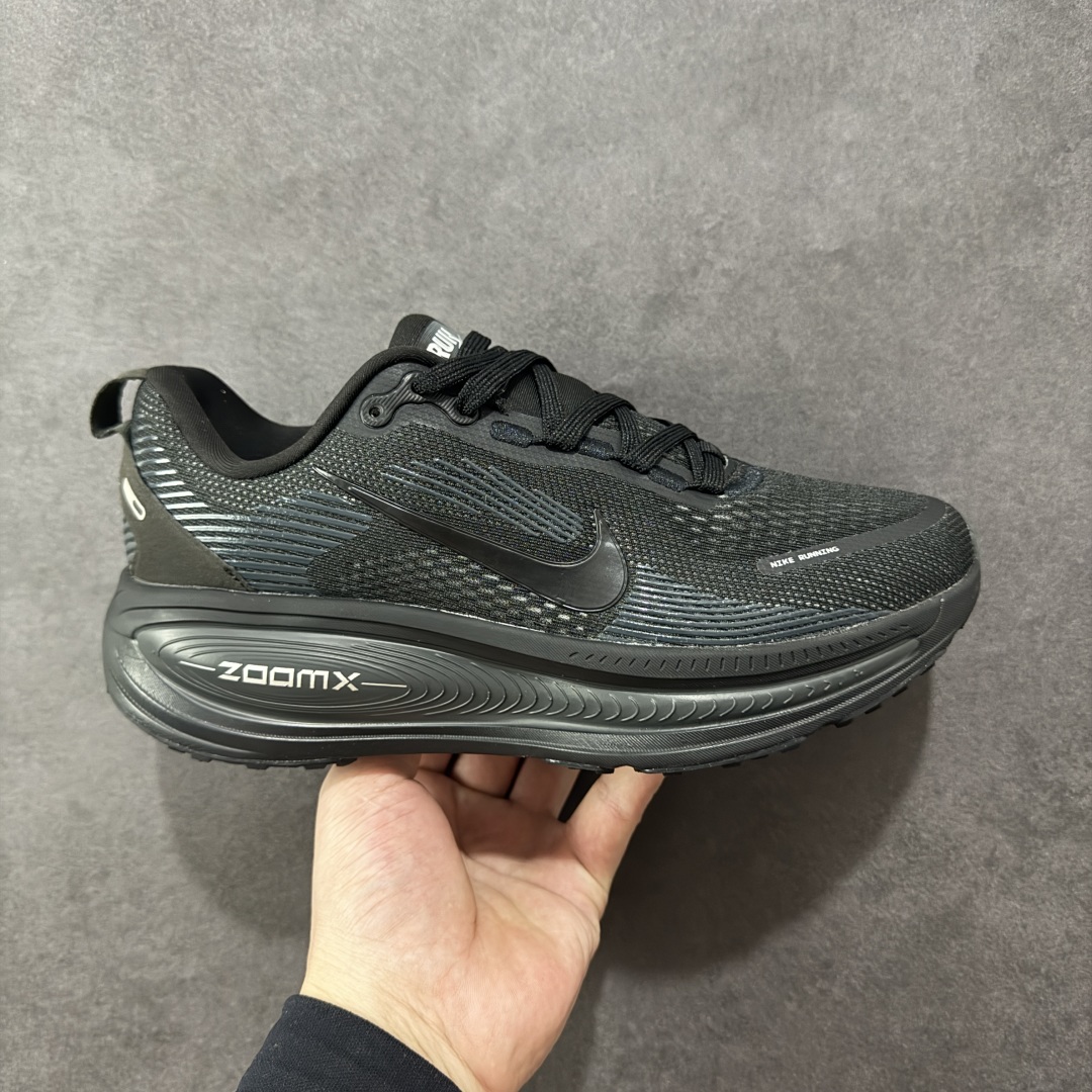  
【纯原】Nike Vomero 18代 登月跑鞋低帮 时尚舒适防滑耐磨低邦休闲跑步鞋 

整体采用工
