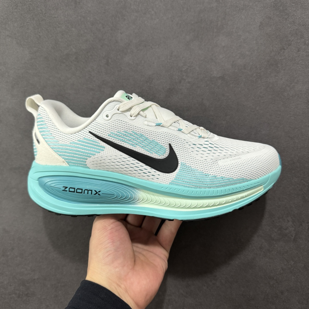  
【纯原】Nike Vomero 18代 登月跑鞋低帮 时尚舒适防滑耐磨低邦休闲跑步鞋 

整体采用工