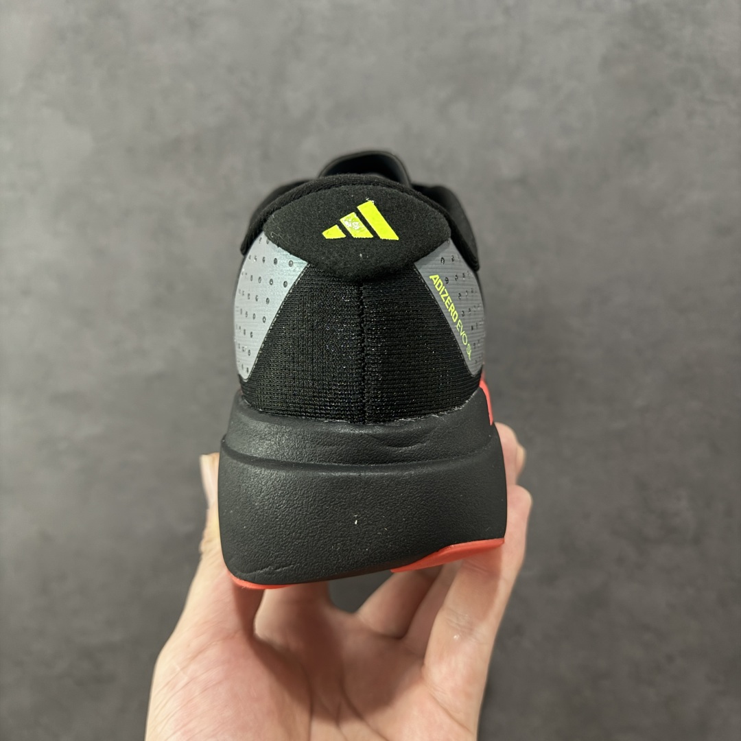 图片[4]-【公司级】Adidas Adizero Evo SL M 阿迪超轻透气缓震跑鞋  整体外观造型与adiZero Adios Pro EVO 1非常相似 中底配置方面搭载全掌Lightstrike Pro 鞋面采用透气网面示人 契合日常训练鞋的定位 更加耐用 外底给到了马牌橡胶 及上代竞速旗舰adidas Adizero Adios Pro 3区域分布 货号： JR3414 尺码：36-45半 编码：YBB230240-选品中心