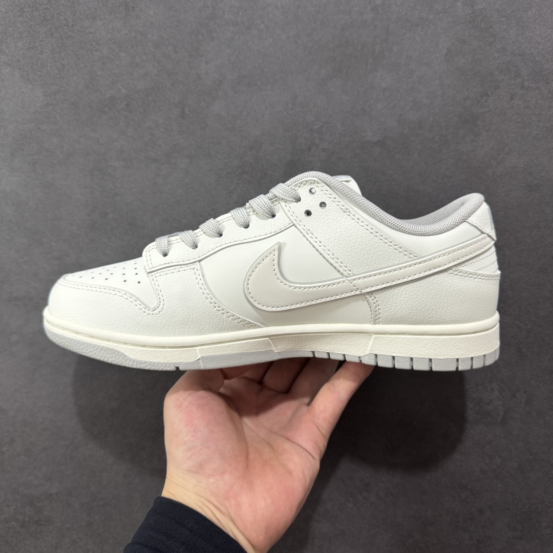 图片[2]-【定制版】Nike SB Dunk Low \”Just Do It\” 周年高端定制 低帮休闲板鞋 WG0508-046  #定制鞋盒 超高清洁度 皮料切割干净无任何毛边 细节完美   尺码：40 40.5 41 42 42.5 43 44 44.5 45 46 编码：WG0508-046-选品中心