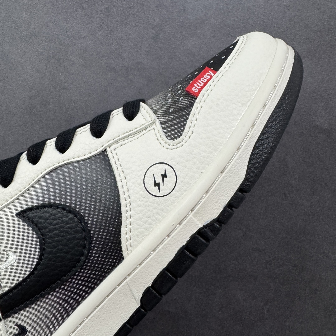 图片[5]-【定制版】Nike SB Dunk Low 斯图西联名 闪电渐变米黑 周年高端定制 低帮休闲板鞋 #定制鞋盒 大厂纯原品质出货 超高清洁度 皮料切割干净无任何毛边 细节完美 货号：QW5836-020 尺码：36 36.5 37.5 38 38.5 39 40 40.5 41 42 42.5 43 44 44.5 45-选品中心