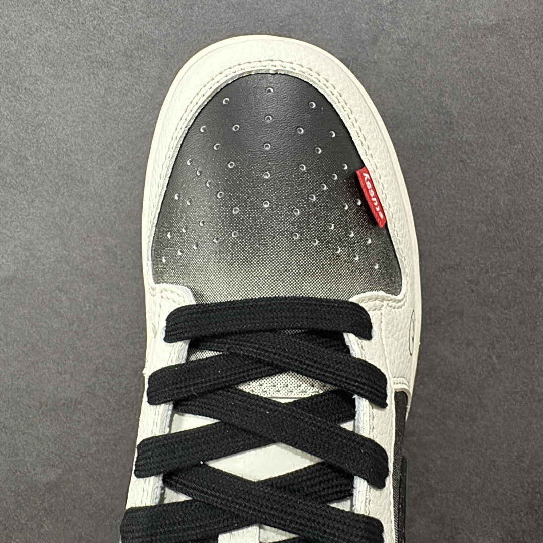 图片[8]-【定制版】Nike SB Dunk Low 斯图西联名 闪电渐变米黑 周年高端定制 低帮休闲板鞋 #定制鞋盒 大厂纯原品质出货 超高清洁度 皮料切割干净无任何毛边 细节完美 货号：QW5836-020 尺码：36 36.5 37.5 38 38.5 39 40 40.5 41 42 42.5 43 44 44.5 45-选品中心
