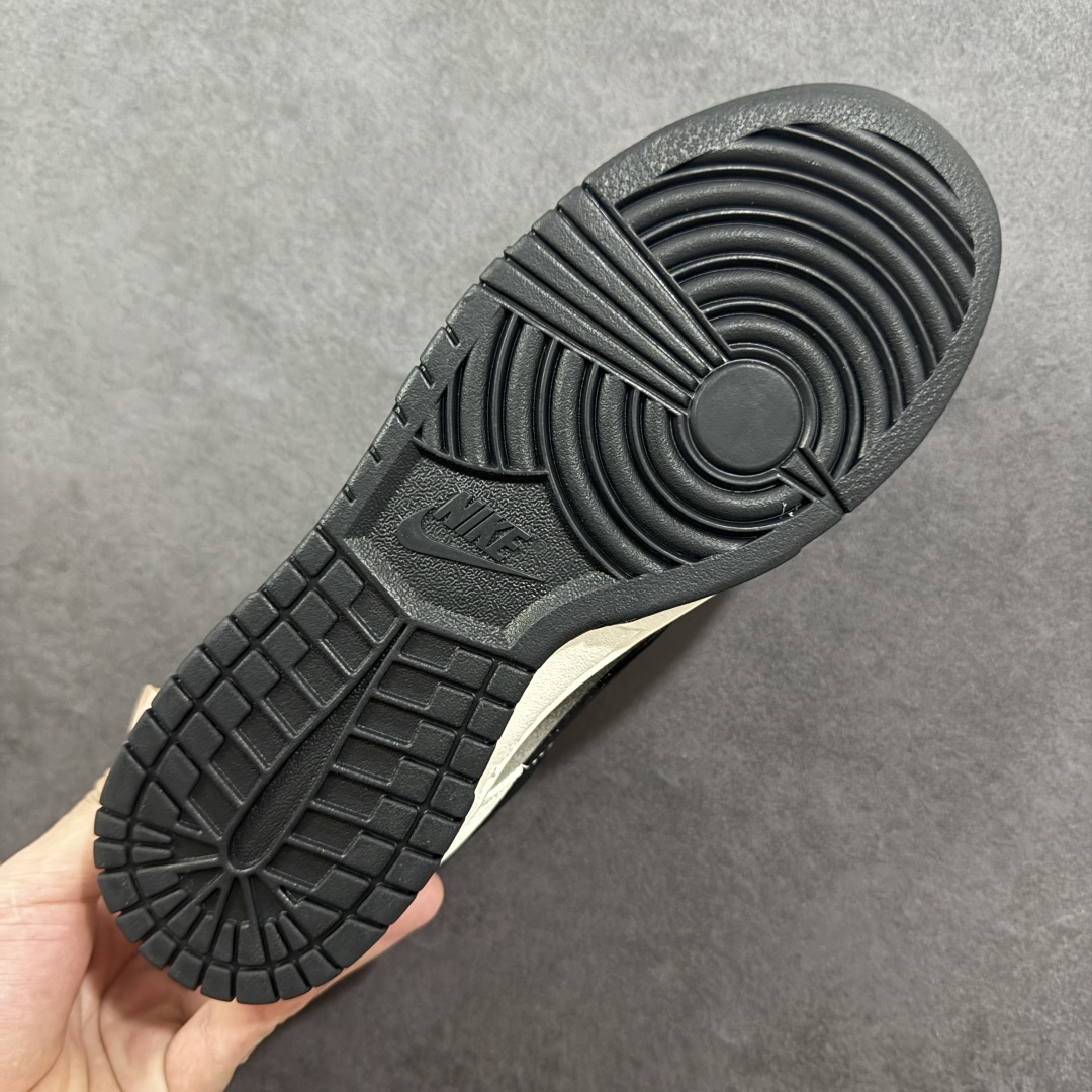 图片[9]-【定制版】Nike SB Dunk Low 斯图西联名 闪电渐变米黑 周年高端定制 低帮休闲板鞋 #定制鞋盒 大厂纯原品质出货 超高清洁度 皮料切割干净无任何毛边 细节完美 货号：QW5836-020 尺码：36 36.5 37.5 38 38.5 39 40 40.5 41 42 42.5 43 44 44.5 45-选品中心