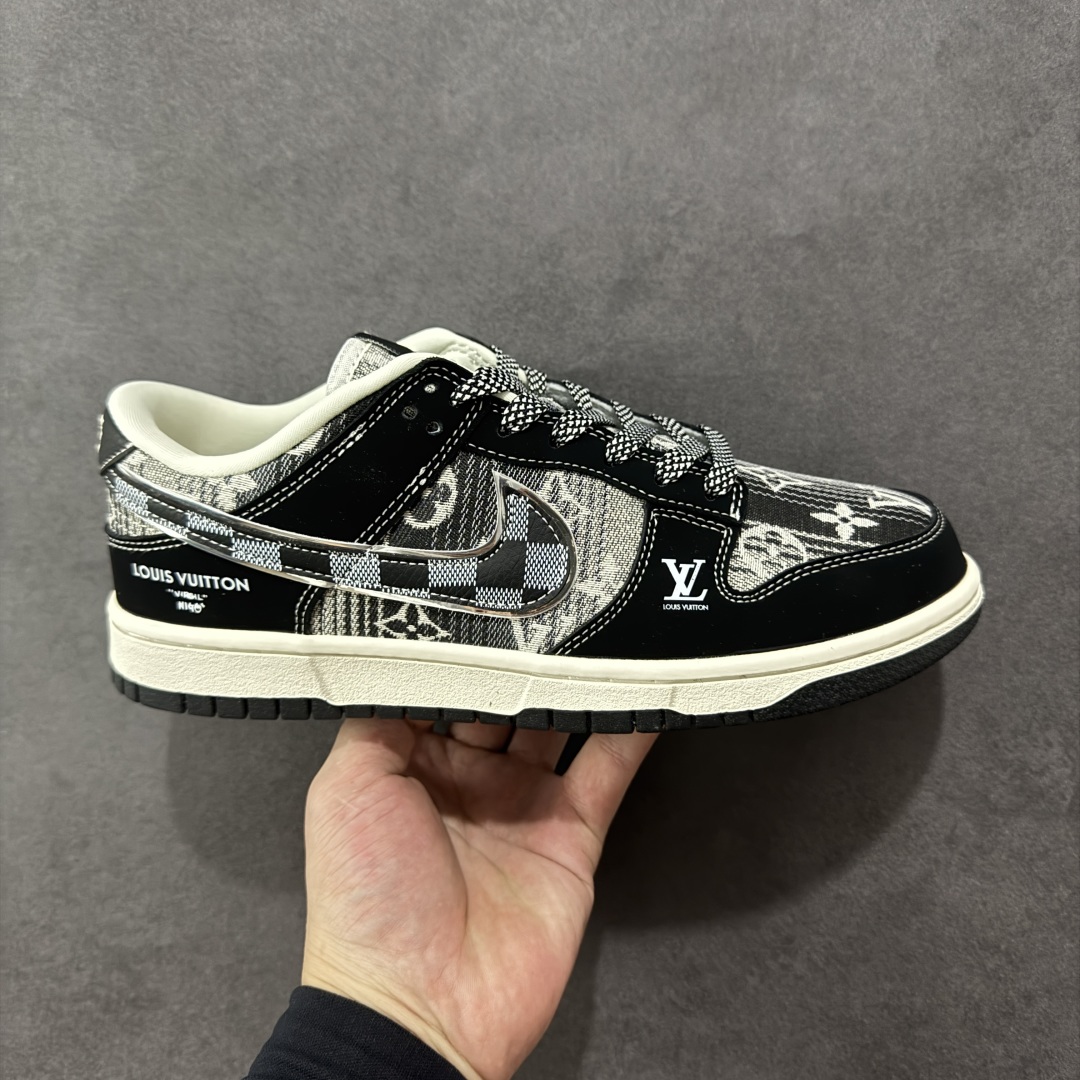 【定制版】Nike SB Dunk Low “路易威登LV联名---黑灰帆布印花” 高端定制 低帮休闲板鞋 定制鞋盒 大厂纯原品质出货 超高清洁度 皮料切割干净无任何毛边 细节完美 货号:DS6608-005 尺码: 36 36.5 37.5 38 38.5 39 40 40.5 41 42 42.5 43 44 44.5 45-选品中心